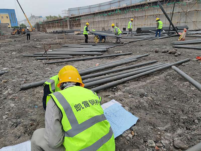 吐鲁番螺栓球网架结构